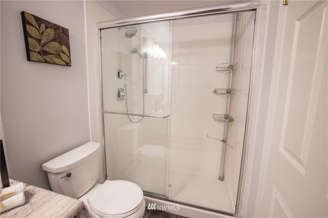19404 Bothell Way Northeast, Unit B203 Bothell, WA 98011 - Photo 18 of 24