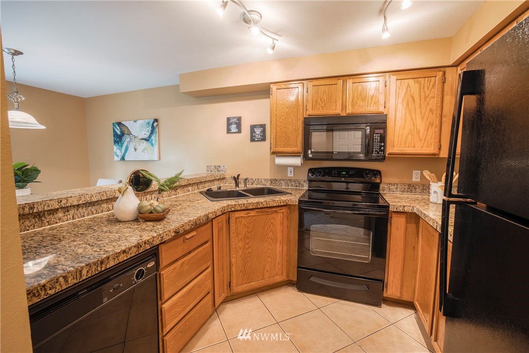 19404 Bothell Way Northeast, Unit B203 Bothell, WA 98011 - Photo 7 of 24