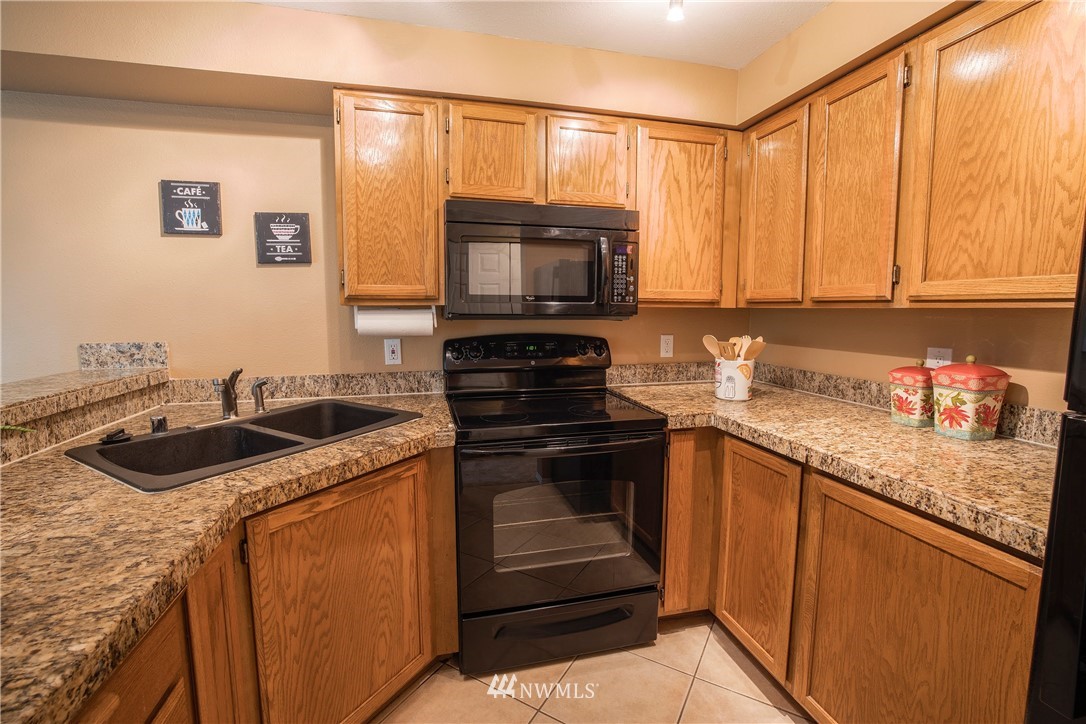 19404 Bothell Way Northeast, Unit B203 Bothell, WA 98011 - Photo 8 of 24