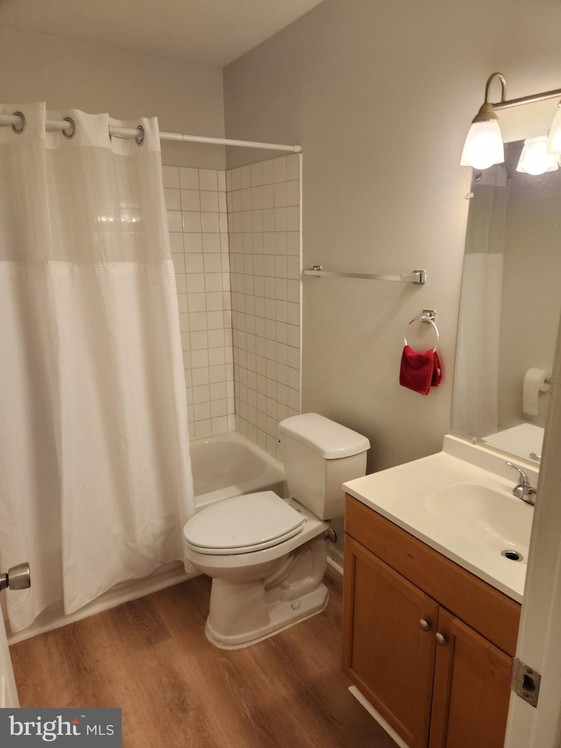 4934 Columbia Road, Unit 458 Columbia, MD 21044 - Photo 16 of 21 Modern bathroom with clean lines and light.