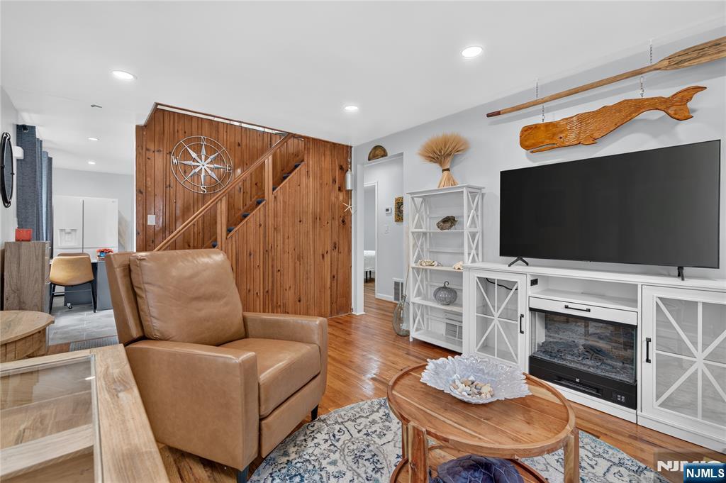 6 Elm Hill Road Clifton, NJ 07013 - Photo 5 of 38