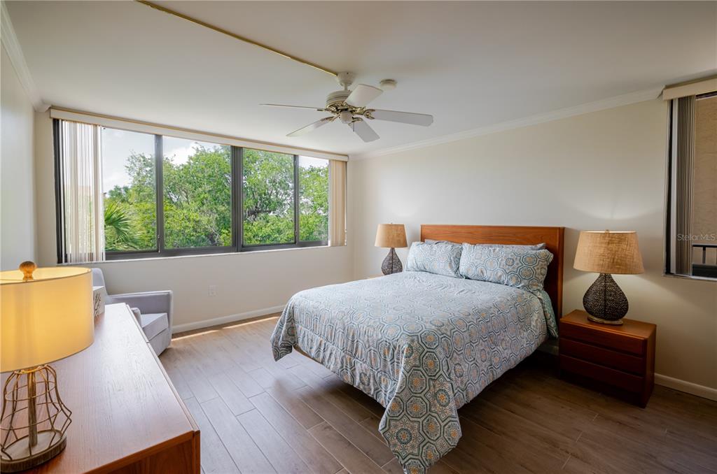 6267 Midnight Pass Road, Unit 306 Sarasota, FL 34242 - Photo 34 of 86