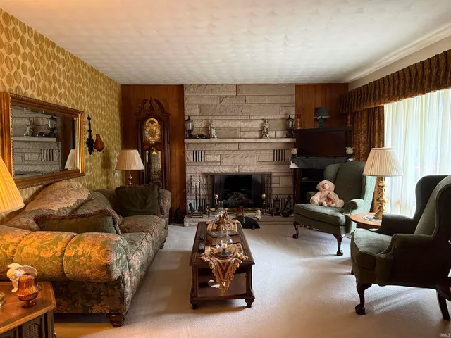 $275,000 | 3716 Tunnelton Road, Bedford, IN 47421