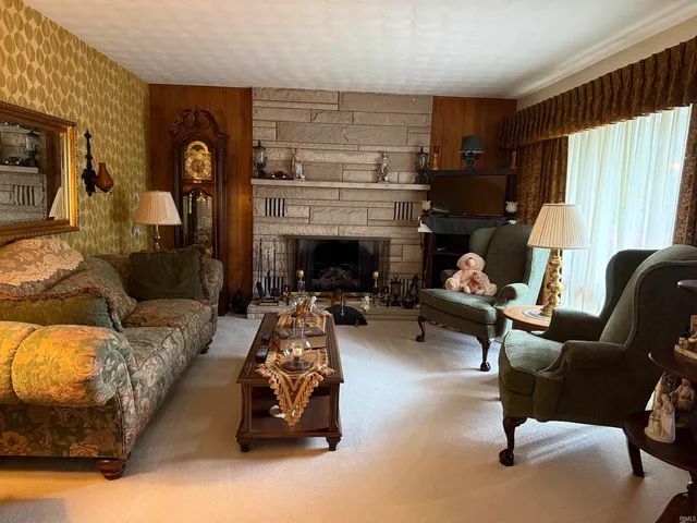 $275,000 | 3716 Tunnelton Road, Bedford, IN 47421