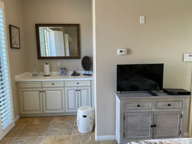 a close view of sink and tap