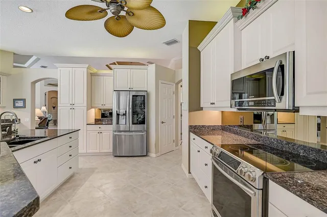 $995,000 | 2094 Sandhill Lane, Nokomis, FL 34275