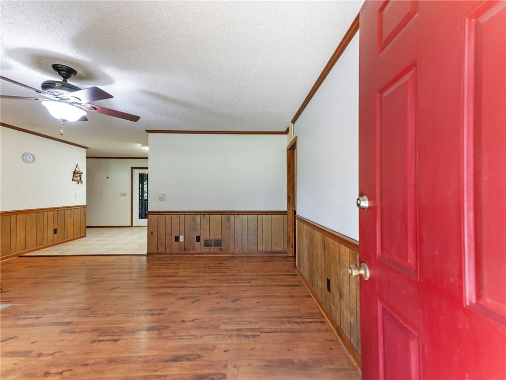 3927 Mt Vernon Road Gainesville, GA 30506 - Photo 3 of 53