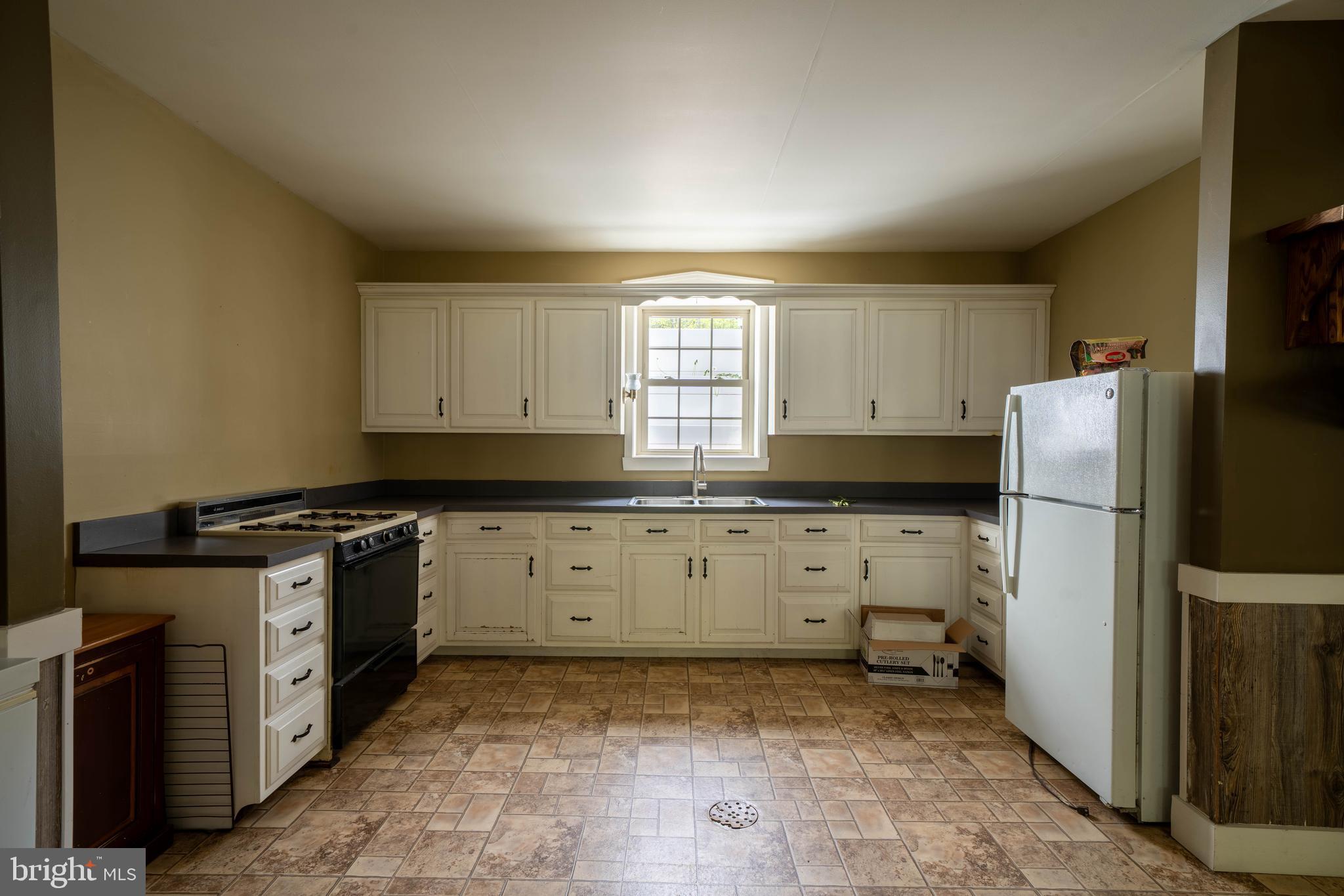 6784 Raccoon Valley Road Millerstown, PA 17062 - Photo 41 of 111