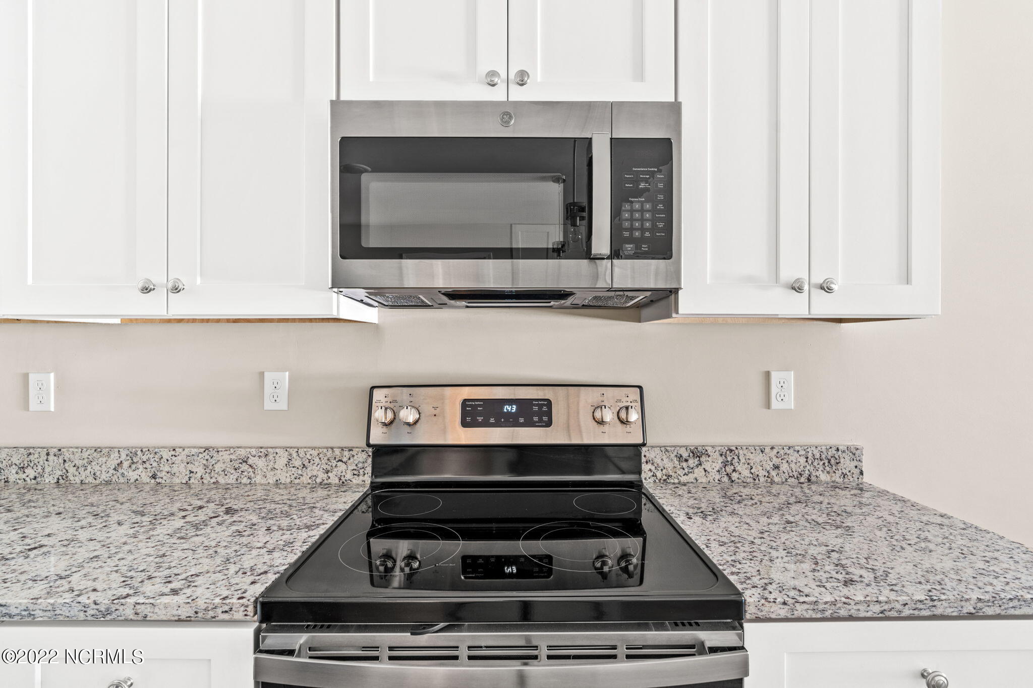 149 Elm Road Southport, NC 28461 - Photo 13 of 44 25 Range