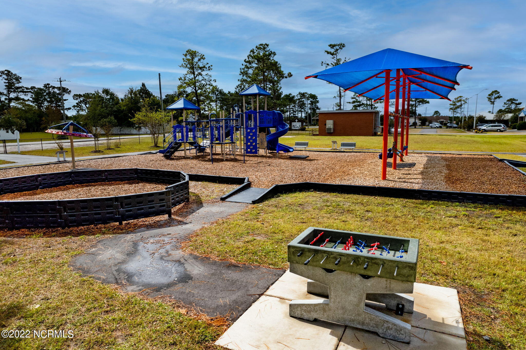 149 Elm Road Southport, NC 28461 - Photo 41 of 44 12 BSL Foosball