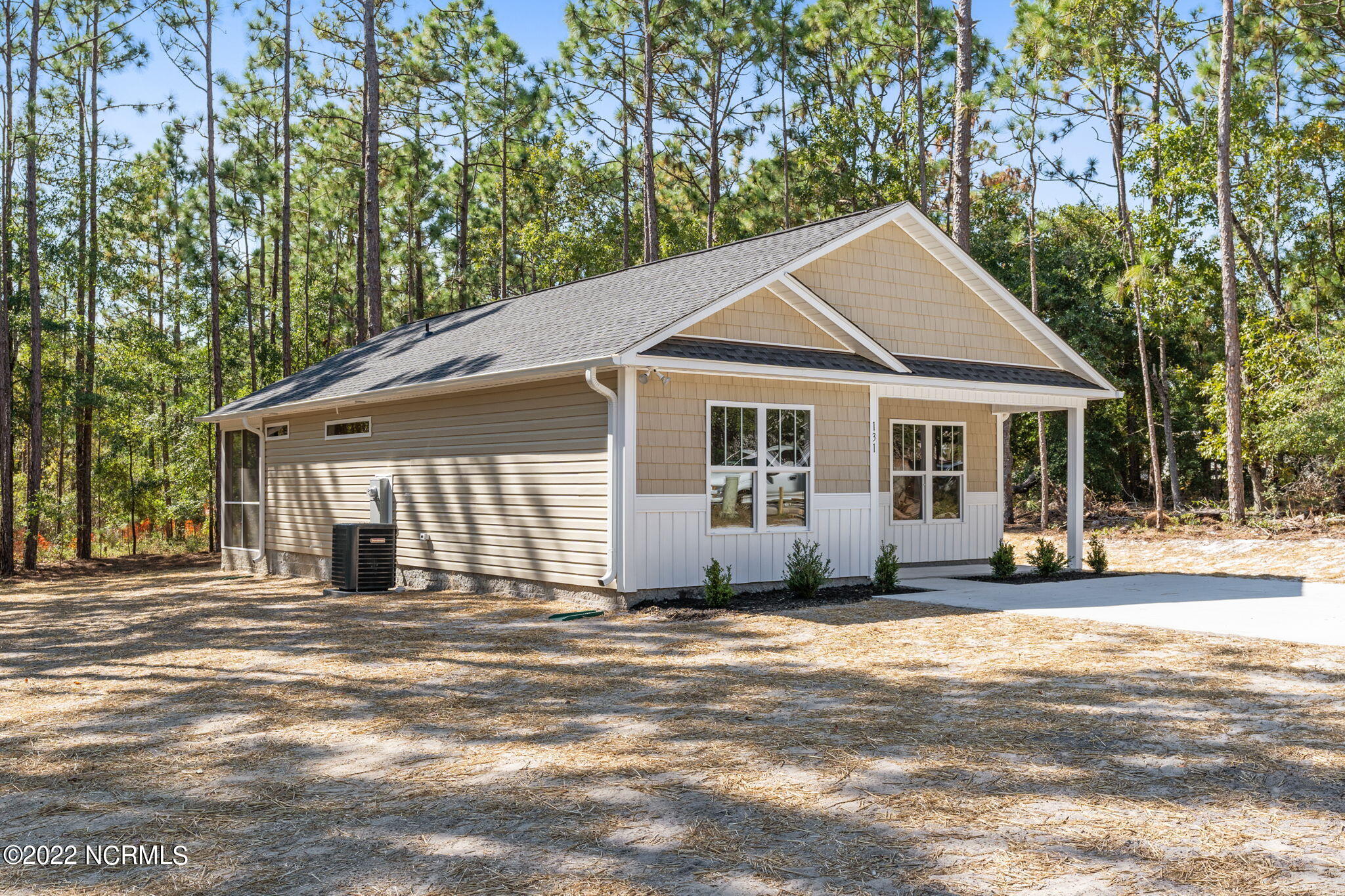 149 Elm Road Southport, NC 28461 - Photo 5 of 44 04 Side of Elm