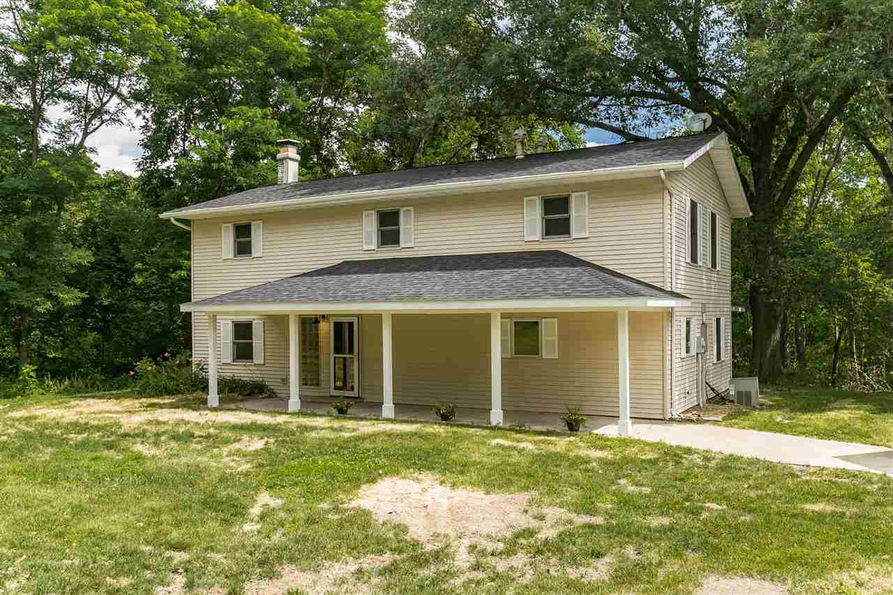 2170 Prairie Du Chien Road Northeast Iowa City, IA 52240 - Photo 5 of 48 Gallery Image 5