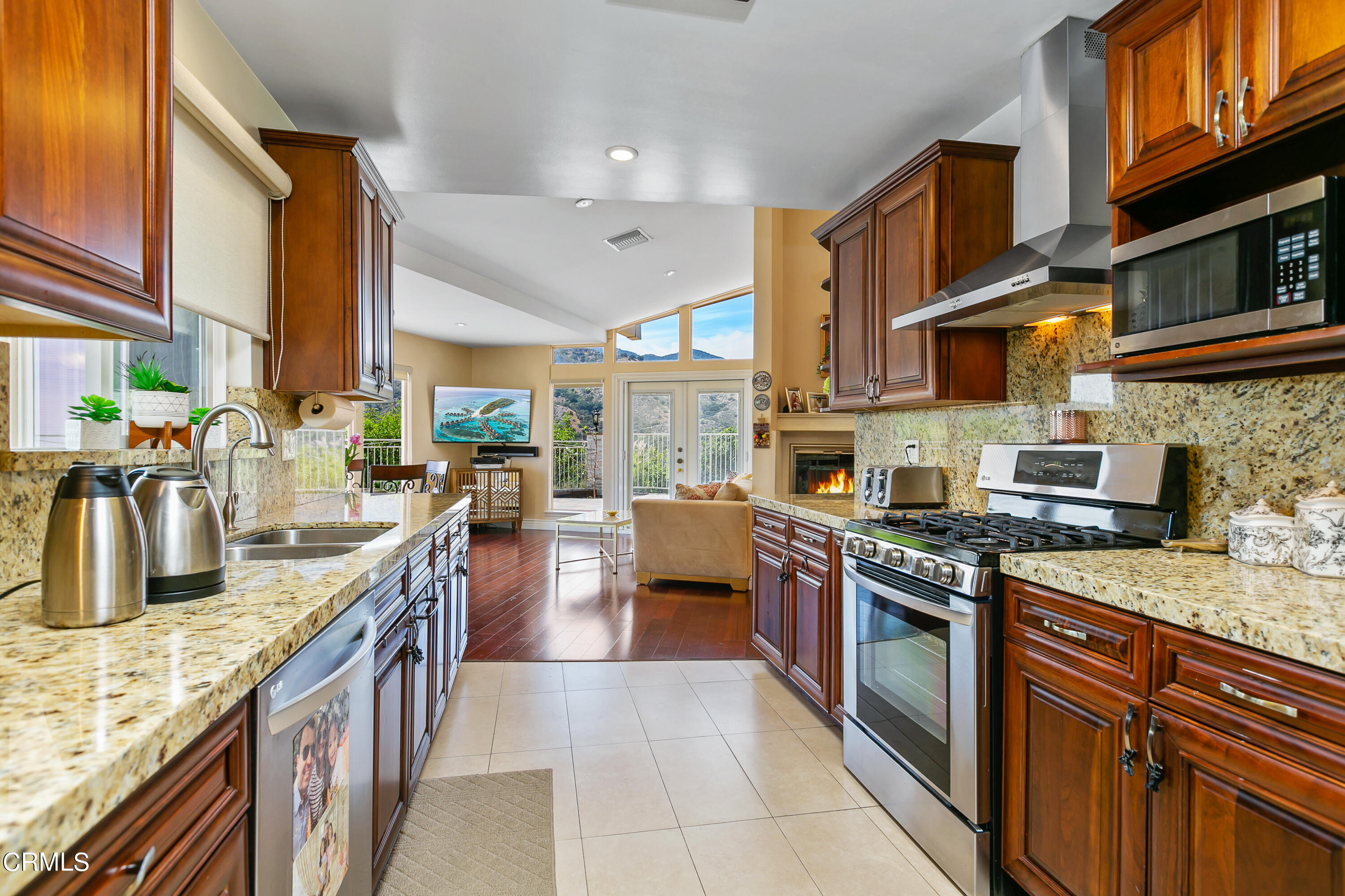 2622 Risa Drive Glendale, CA 91208 - Photo 12 of 30 egpimaging_2622RisaDrive_015_FLEXMLS