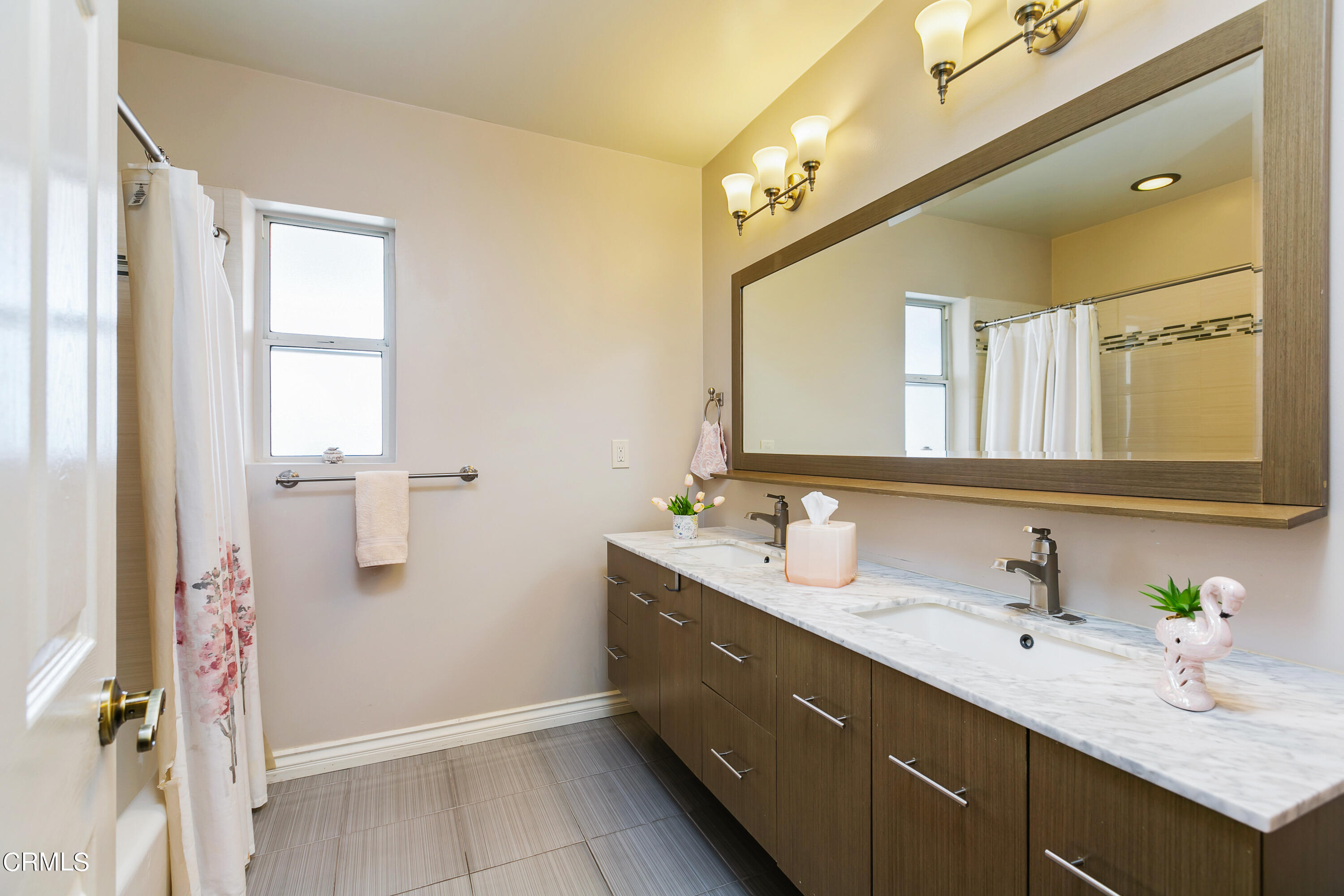 2622 Risa Drive Glendale, CA 91208 - Photo 21 of 30 egpimaging_2622RisaDrive_024_FLEXMLS