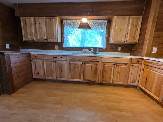 $139,900 | 72 West Main Street, Monroe, ME 04951