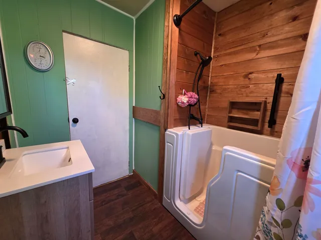 $139,900 | 72 West Main Street, Monroe, ME 04951