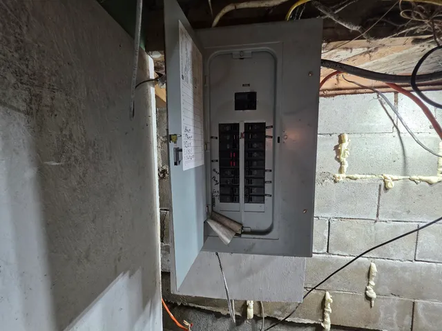 $139,900 | 72 West Main Street, Monroe, ME 04951