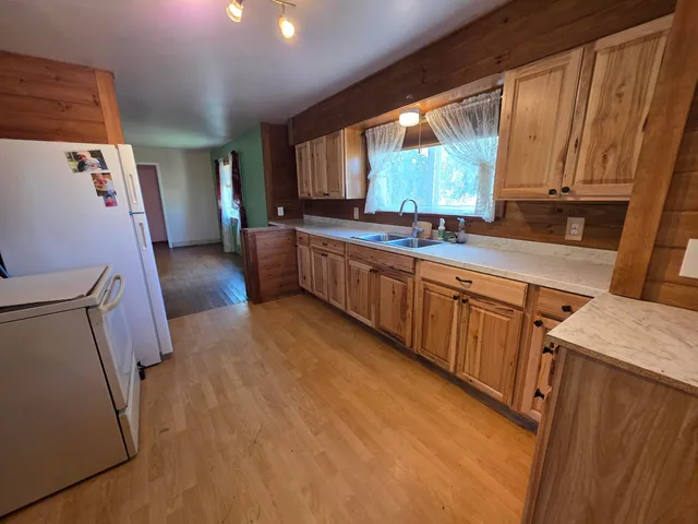 $139,900 | 72 West Main Street, Monroe, ME 04951