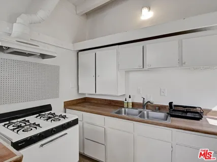 $2,295,000 | 104 Sunridge Street, Playa del Rey, CA 90293