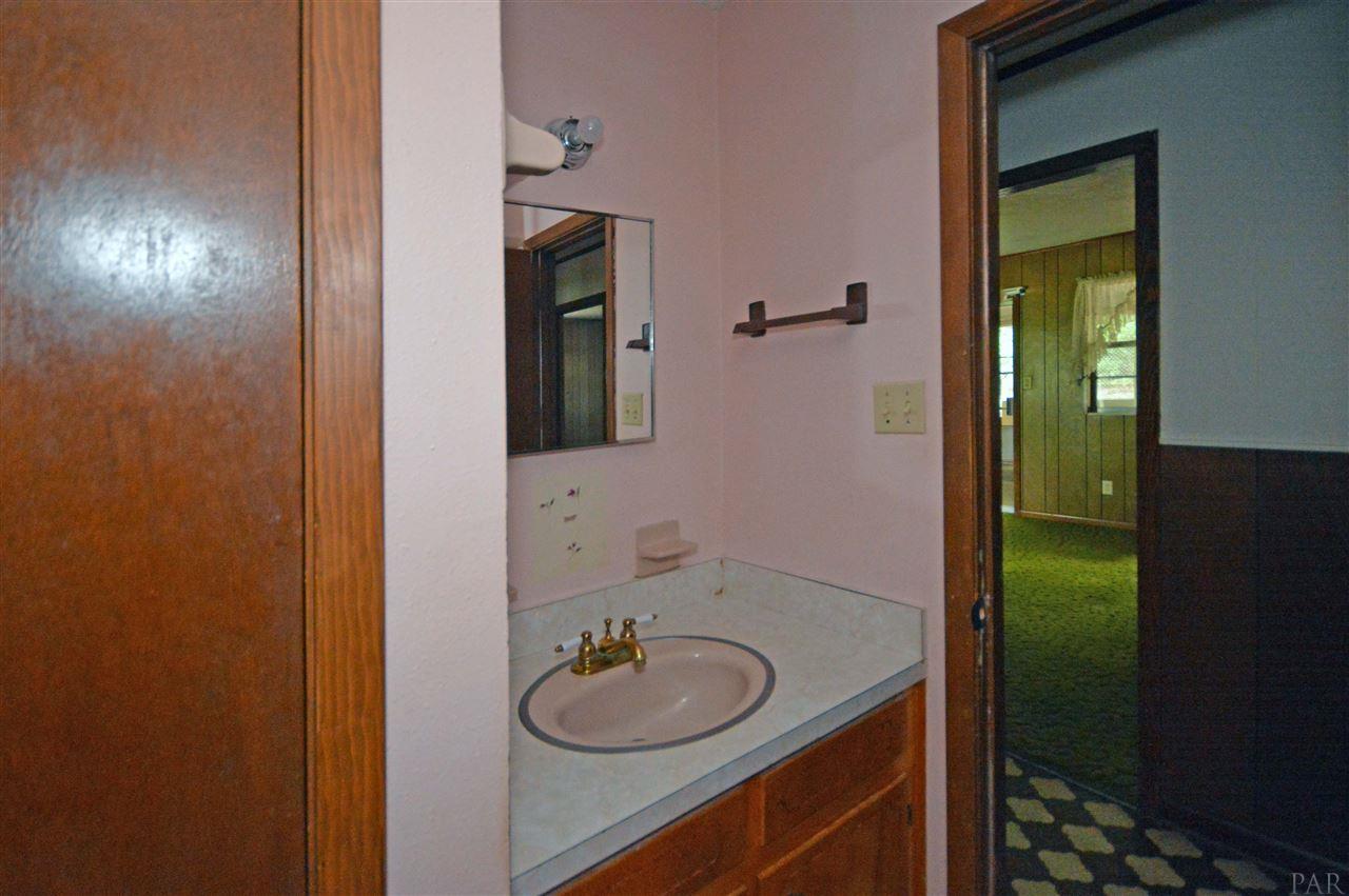5992 Vanity Fair Road Milton, FL 32570 - Photo 22 of 35 Gallery Image 22