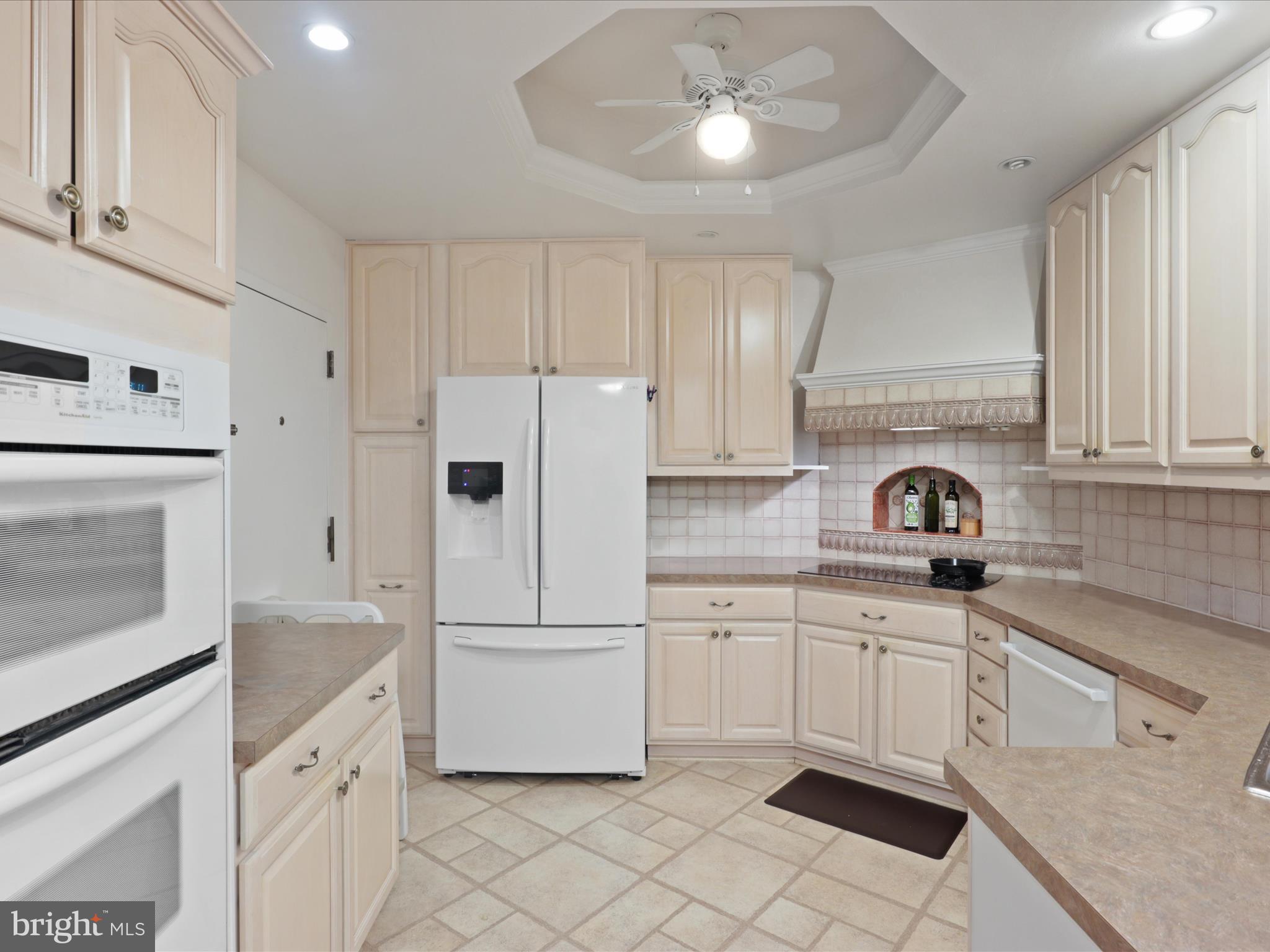 1101 South Arlington Ridge Road, Unit 104 Arlington, VA 22202 - Photo 14 of 38