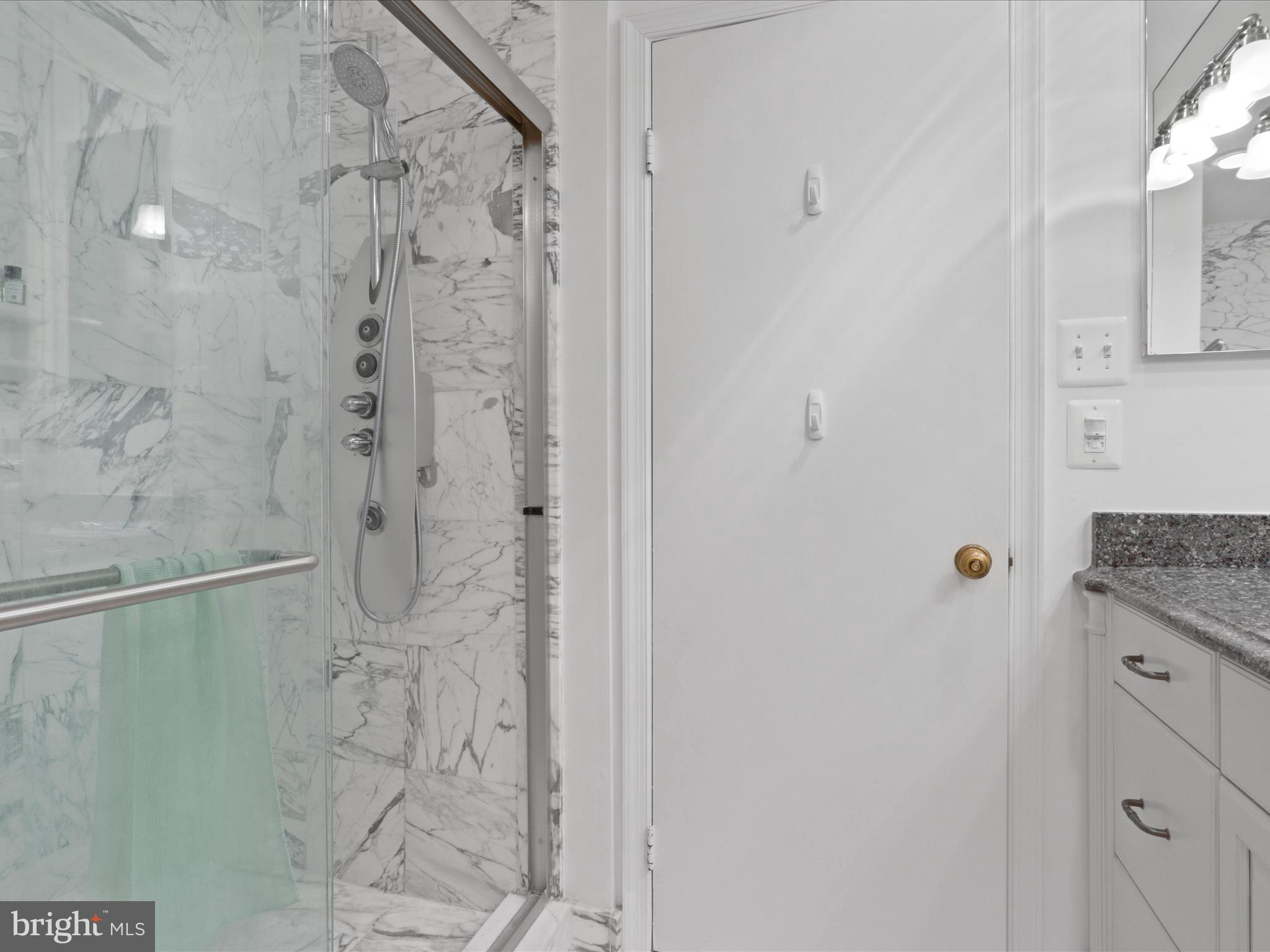 1101 South Arlington Ridge Road, Unit 104 Arlington, VA 22202 - Photo 23 of 38