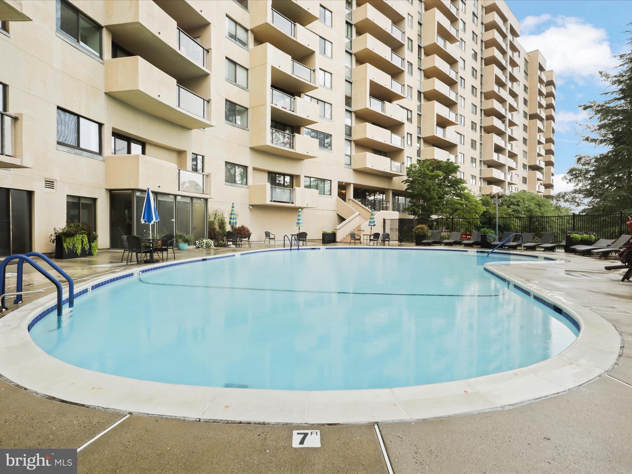 1101 South Arlington Ridge Road, Unit 104 Arlington, VA 22202 - Photo 30 of 38