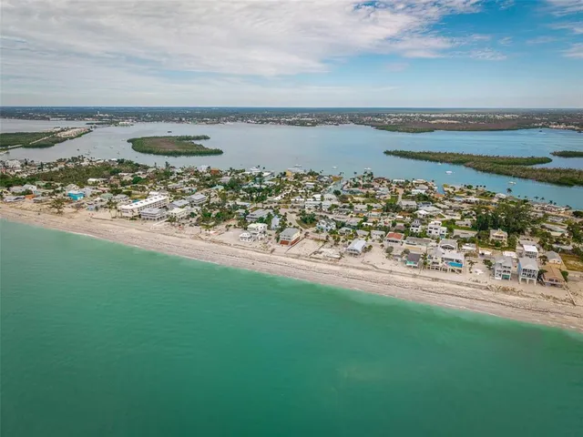 $749,990 | 210 Tournament Road, Rotonda West, FL 33947