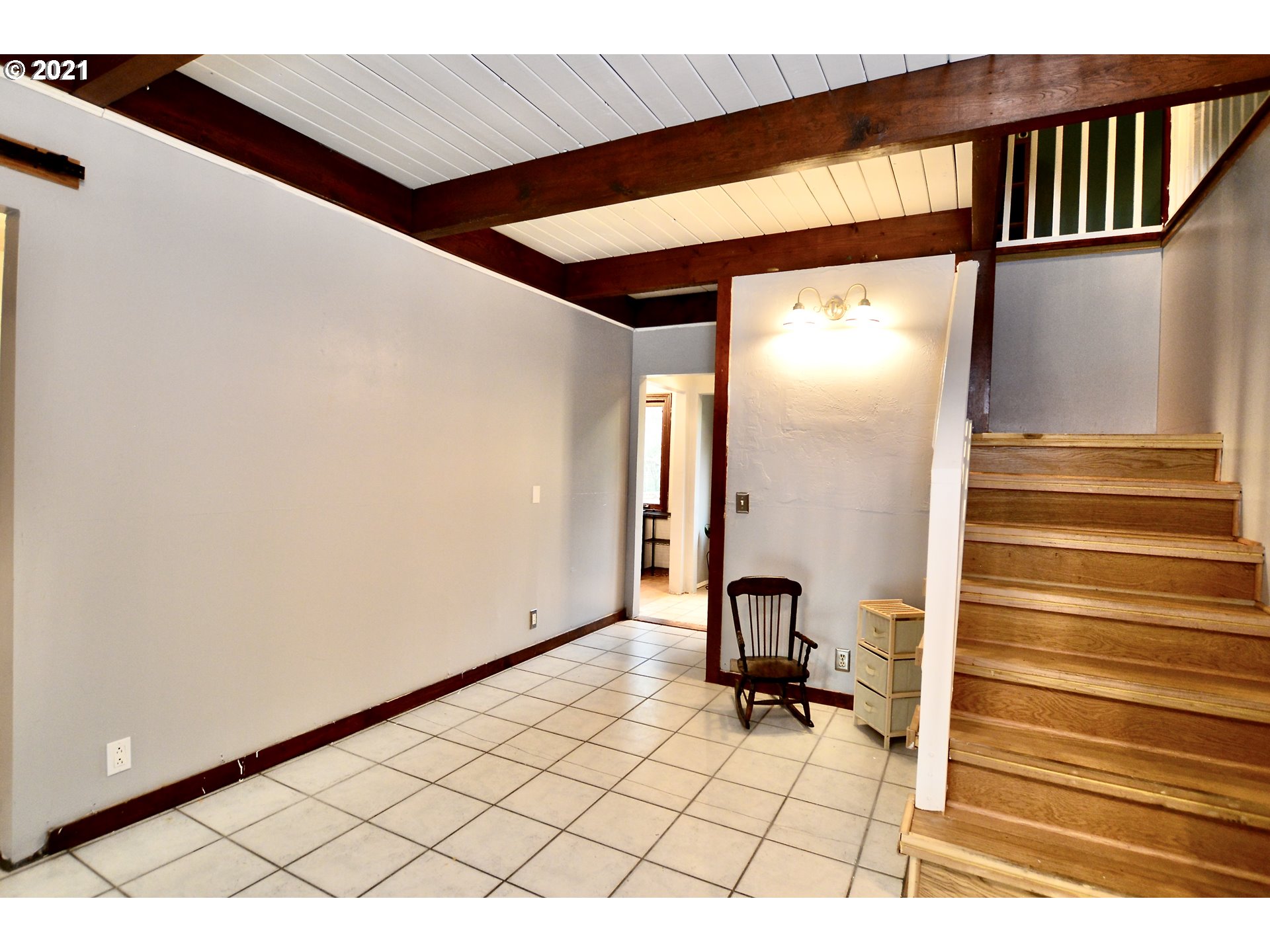 3898 Spring Street South Salem, OR 97302 - Photo 12 of 28 Gallery Image 12