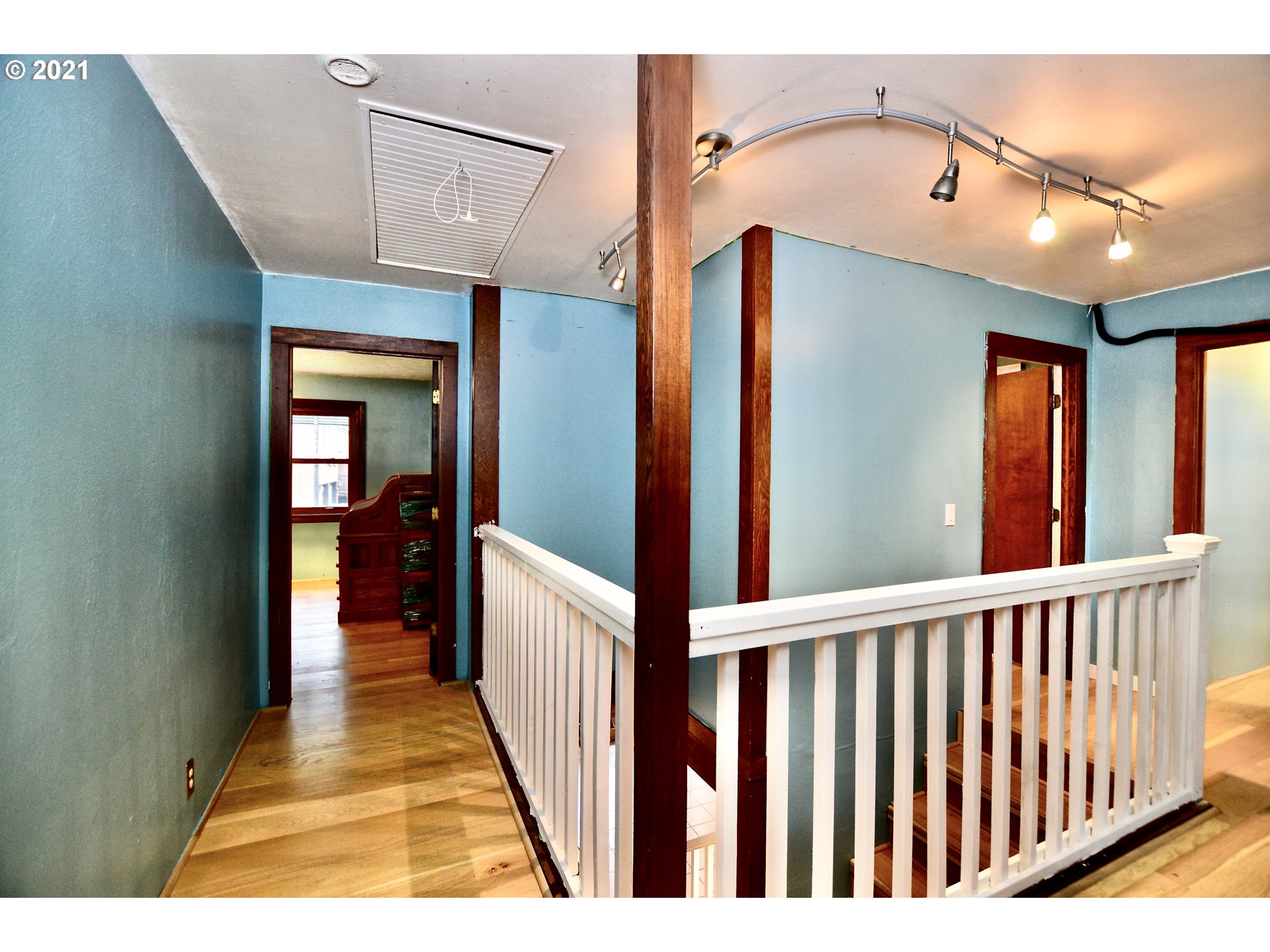 3898 Spring Street South Salem, OR 97302 - Photo 18 of 28 Gallery Image 18