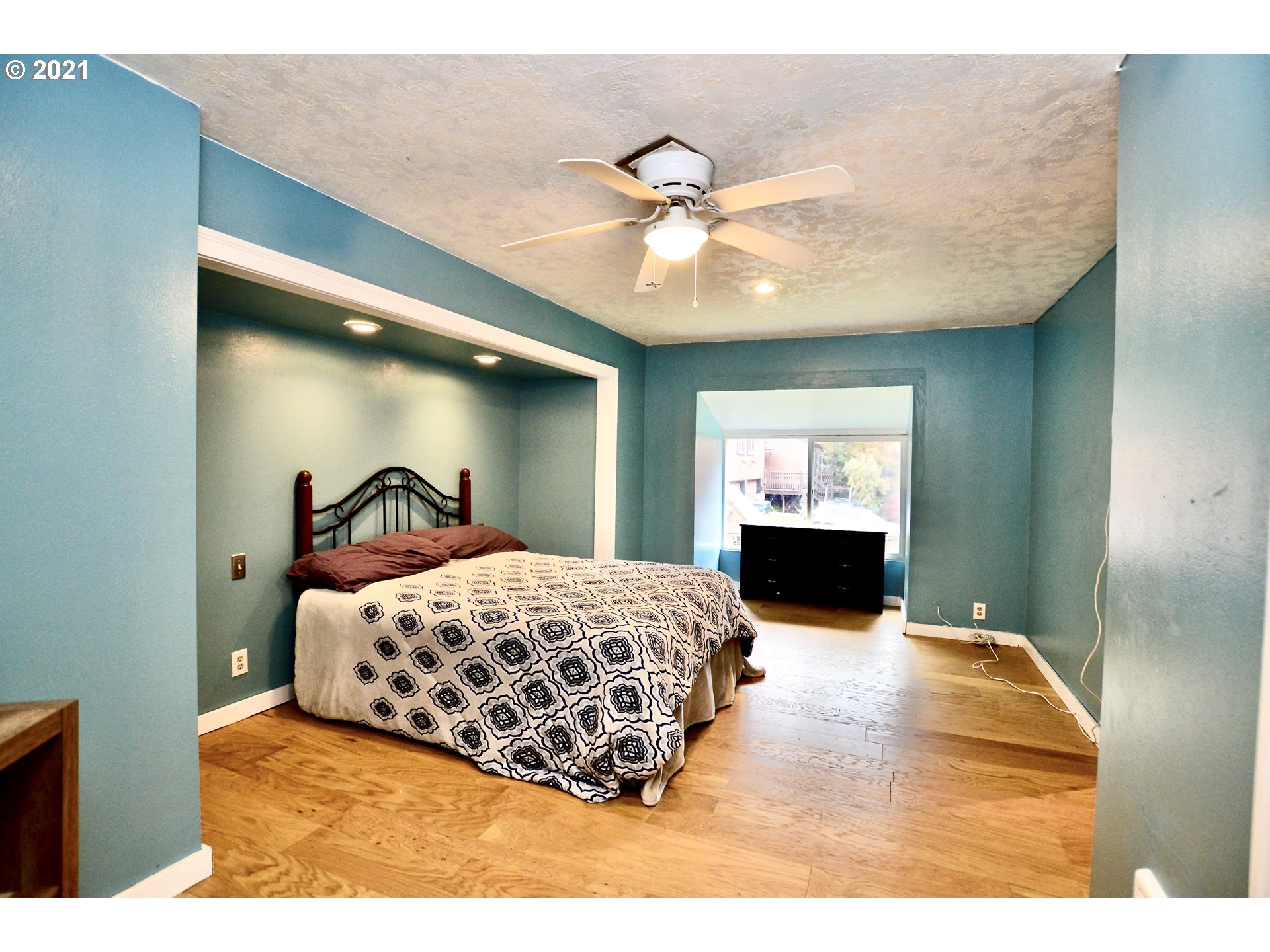 3898 Spring Street South Salem, OR 97302 - Photo 19 of 28 Gallery Image 19