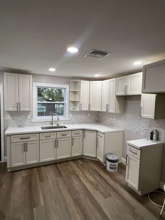 $3,000 | 932 31st Street, West Palm Beach, FL 33407