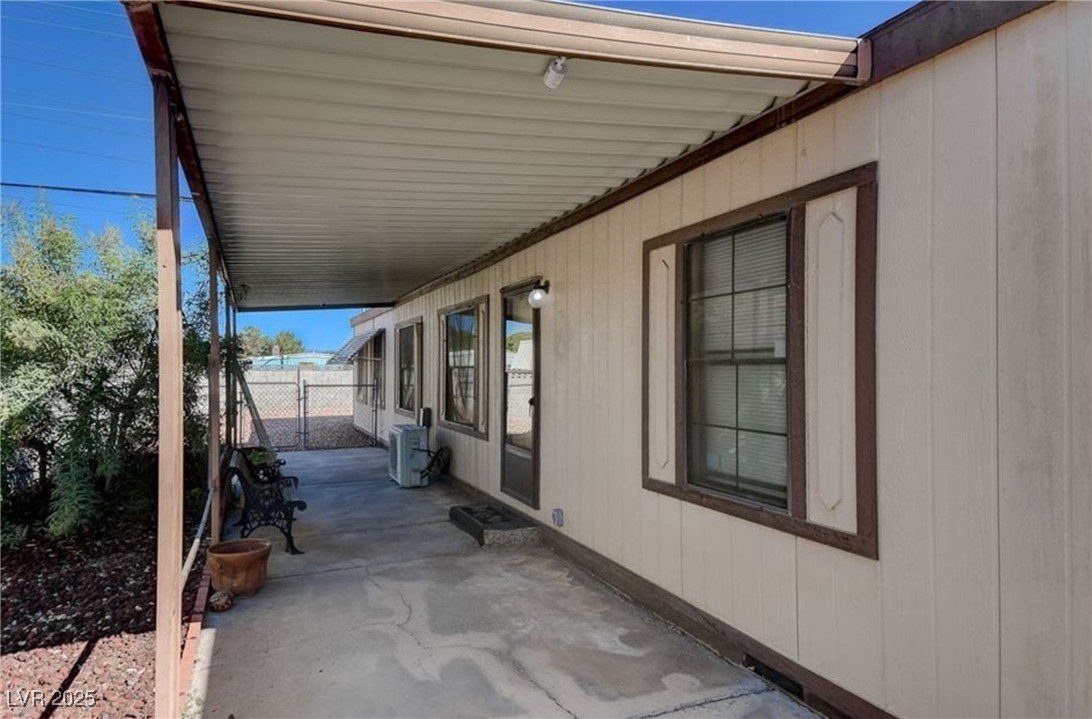 5576 Aldama Road Las Vegas, NV 89122 - Photo 4 of 23 View of patio / terrace