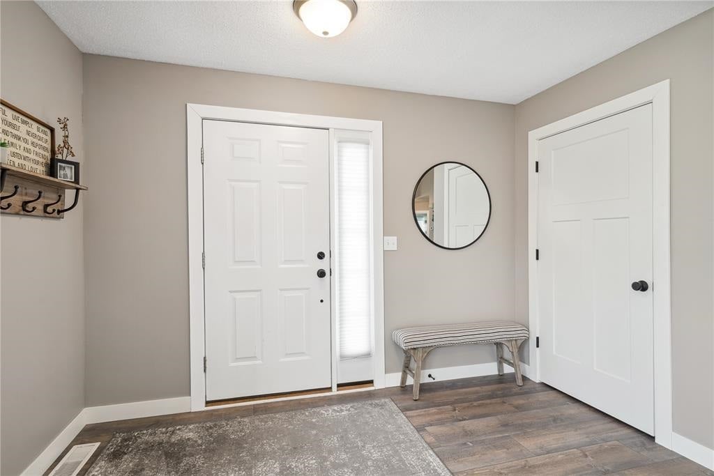 3523 Stoney Point Road Southwest Cedar Rapids, IA 52404 - Photo 4 of 26 Gallery Image 4