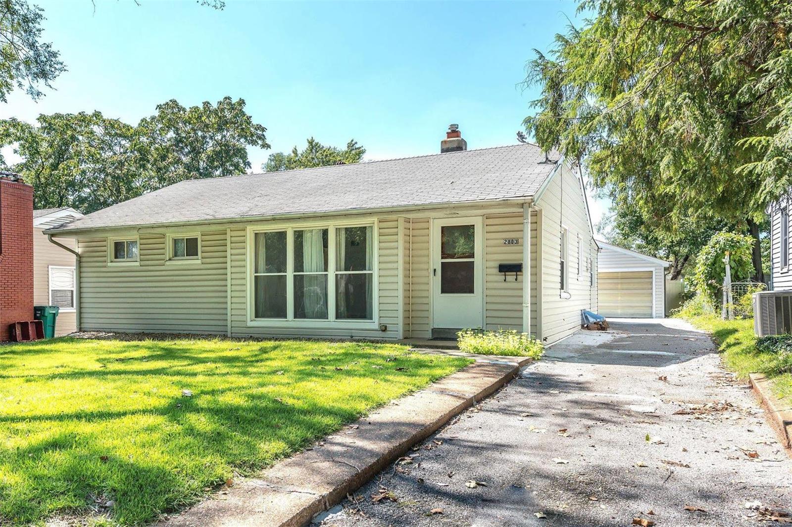 2803 Bremerton Road St. Louis, MO 63144 - Photo 1 of 26
