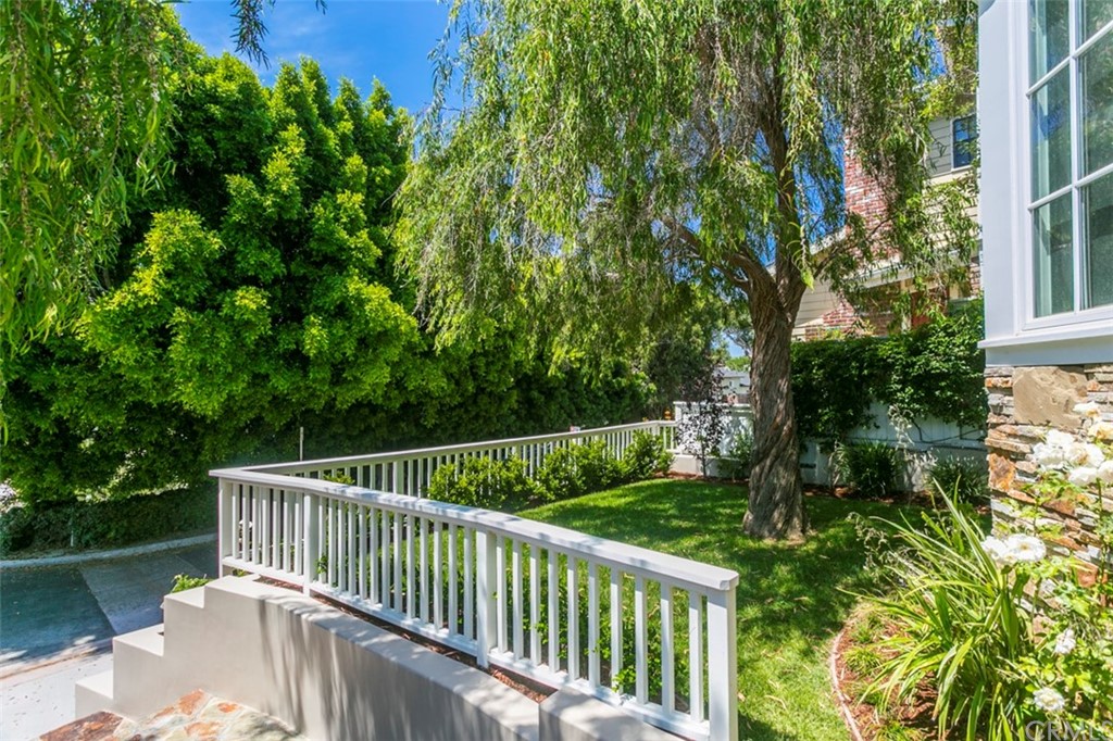 925 27th Street Manhattan Beach, CA 90266 - Photo 15 of 35