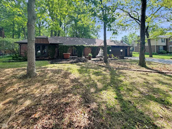 $329,000 | 6811 Kingman Drive, Indianapolis, IN 46256