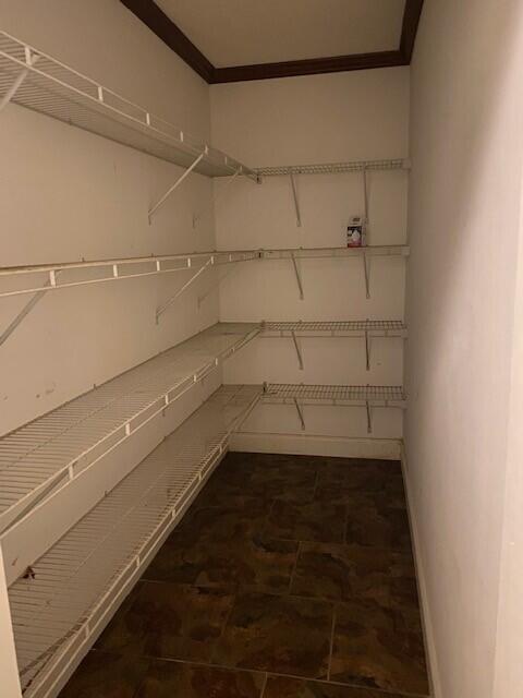 689 Miles Martin Road DeFuniak Springs, FL 32435 - Photo 4 of 14 pantry