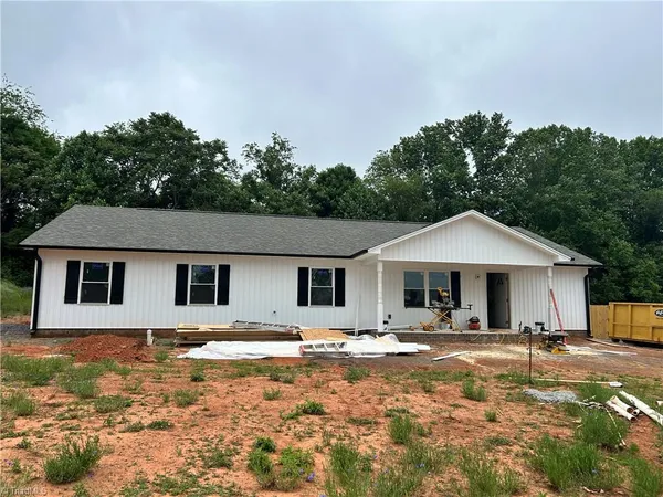 $395,000 | 1013 Blue Dan Lane, Yadkinville, NC 27055