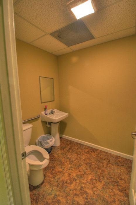 522 Bell Road Antioch, TN 37013 - Photo 25 of 30 Middle Leased Space Downstairs