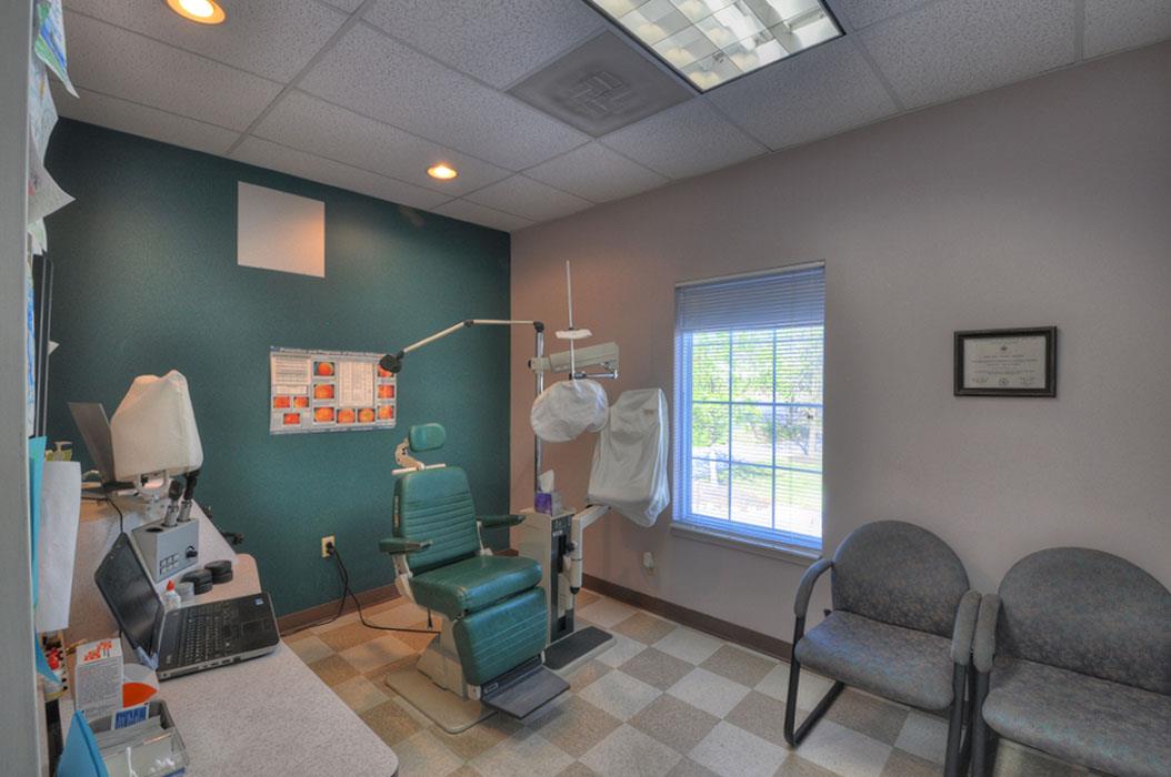 522 Bell Road Antioch, TN 37013 - Photo 7 of 30 Exam Room. Front Entrance. The interior walls are not load bearing and can be completely removed or changed.