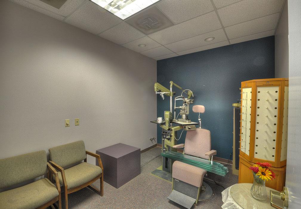 522 Bell Road Antioch, TN 37013 - Photo 9 of 30 Exam Room. Front Entrance. The interior walls are not load bearing and can be completely removed or changed.