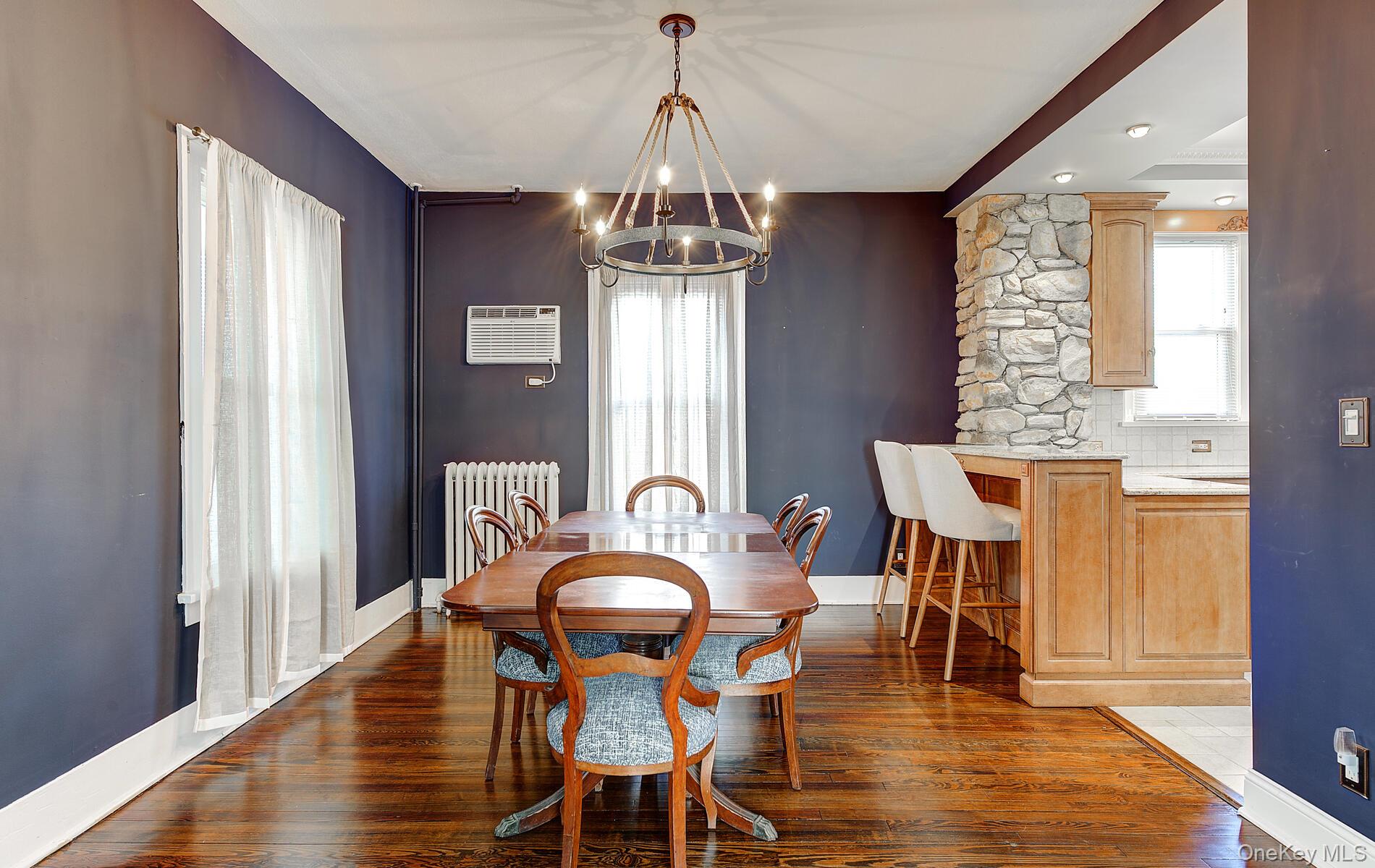 256 Nassau Road Huntington, NY 11743 - Photo 8 of 22