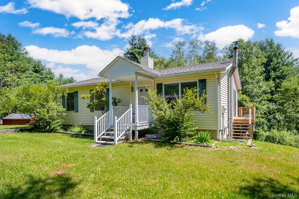 2082 Ulster Heights Road Ellenville, NY 12428 - Photo 2 of 31