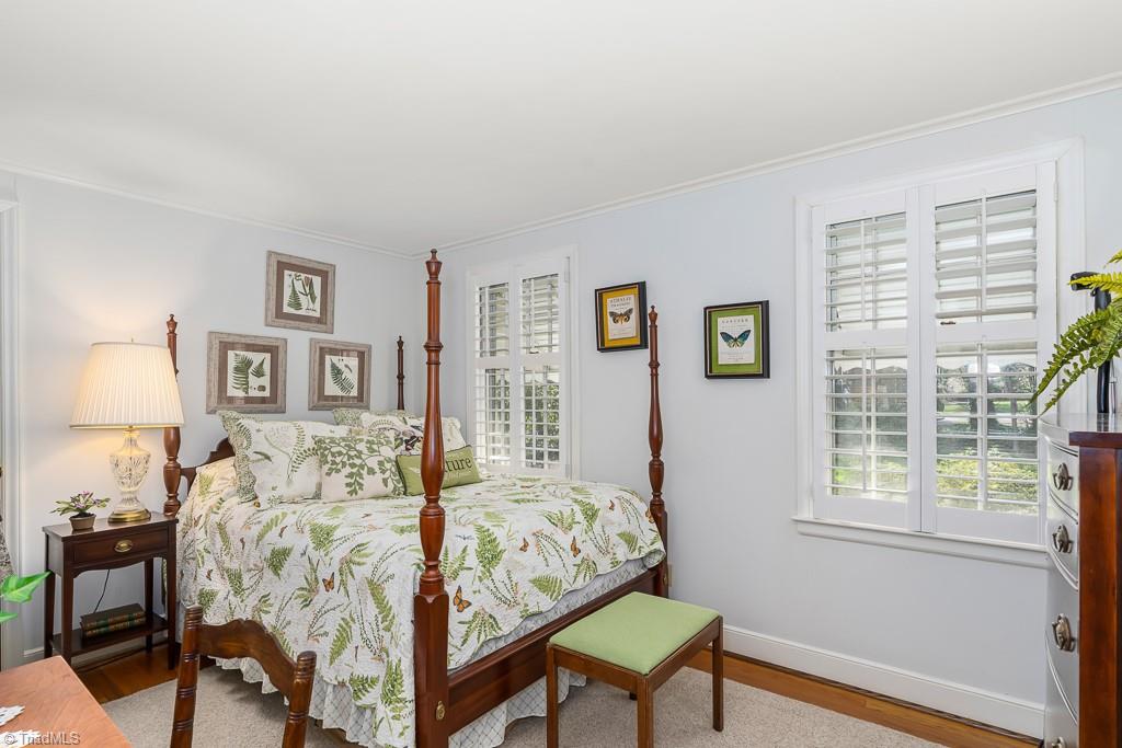 1317 Robinhood Road High Point, NC 27262 - Photo 23 of 32 Gallery Image 23
