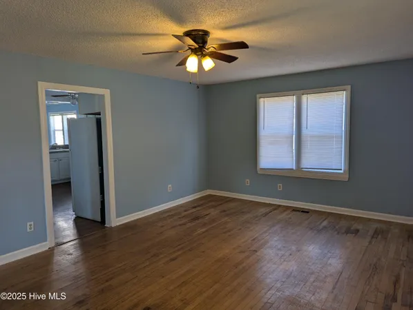 $1,800 | 113 Circle Drive, Beaufort, NC 28516