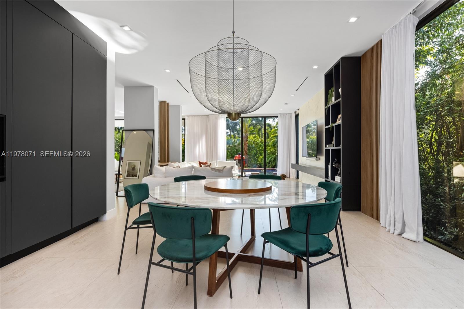 5701 North Bay Road Miami Beach, FL 33140 - Photo 11 of 52