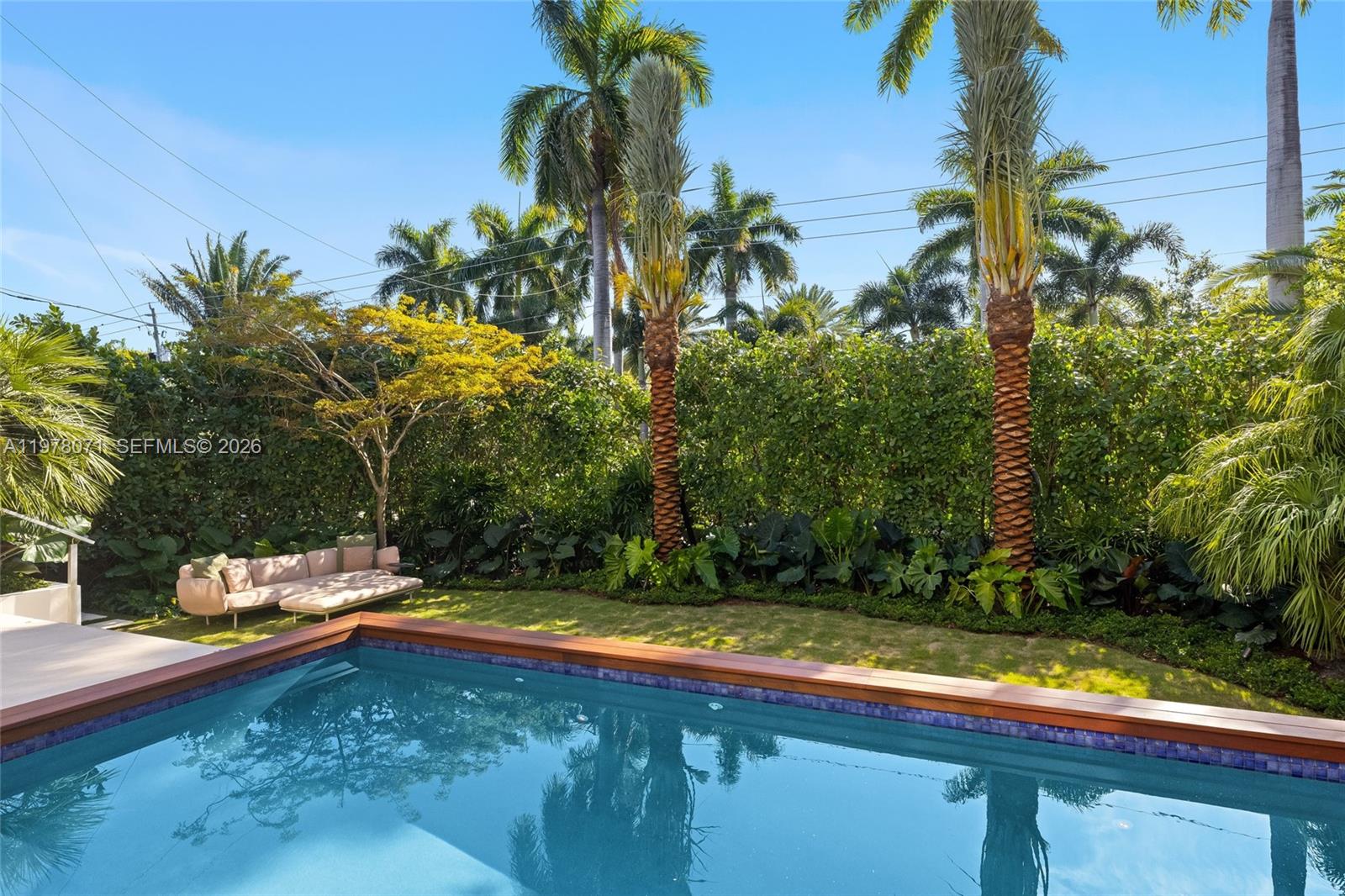 5701 North Bay Road Miami Beach, FL 33140 - Photo 16 of 52