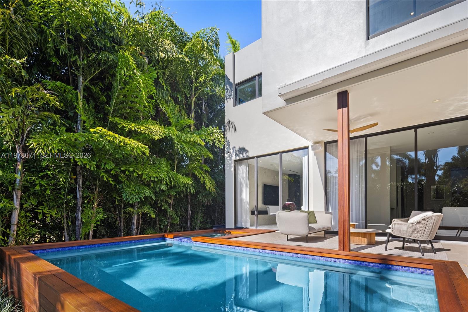 5701 North Bay Road Miami Beach, FL 33140 - Photo 17 of 52