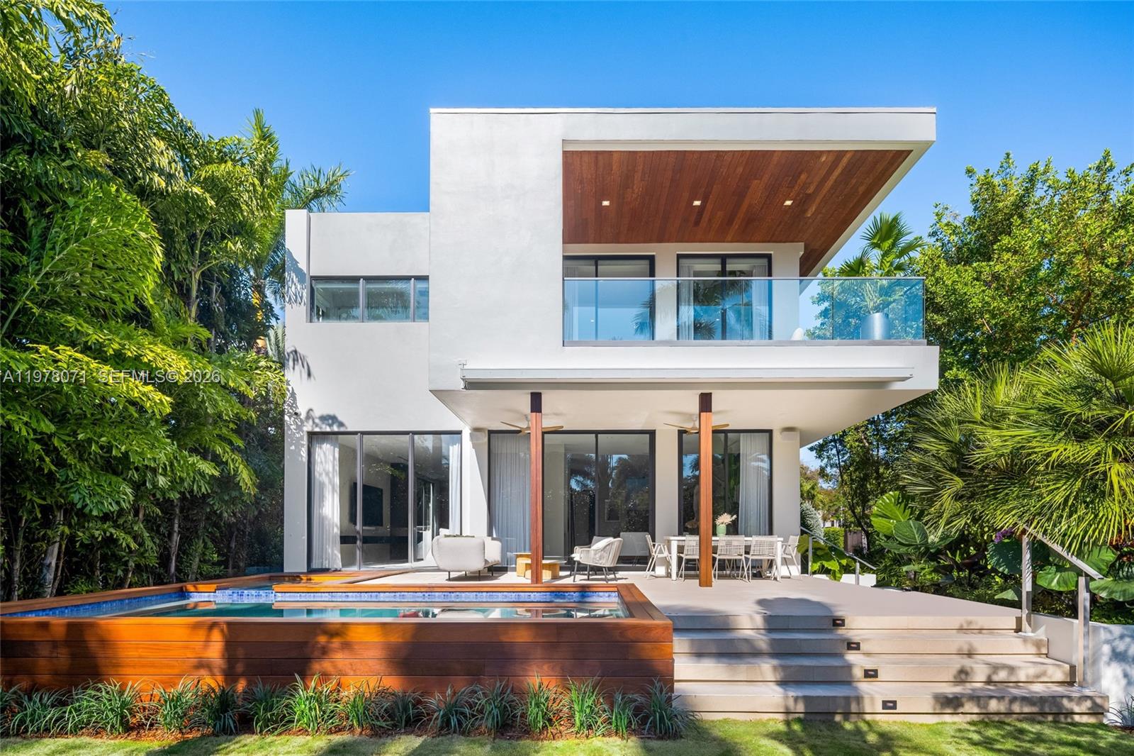 5701 North Bay Road Miami Beach, FL 33140 - Photo 2 of 52